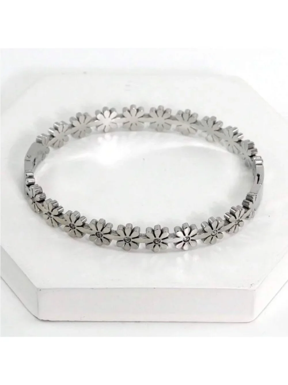 Floral Silver Bracelet Q334